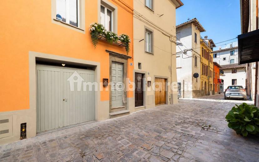 Terratetto unifamiliare 160 m², ottimo stato, Centro, Città di Castello — foto 2 di 12