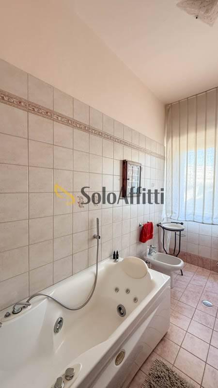 Stanza in affitto in appartamento via Lombardia 24, Grosseto — foto 8 di 21