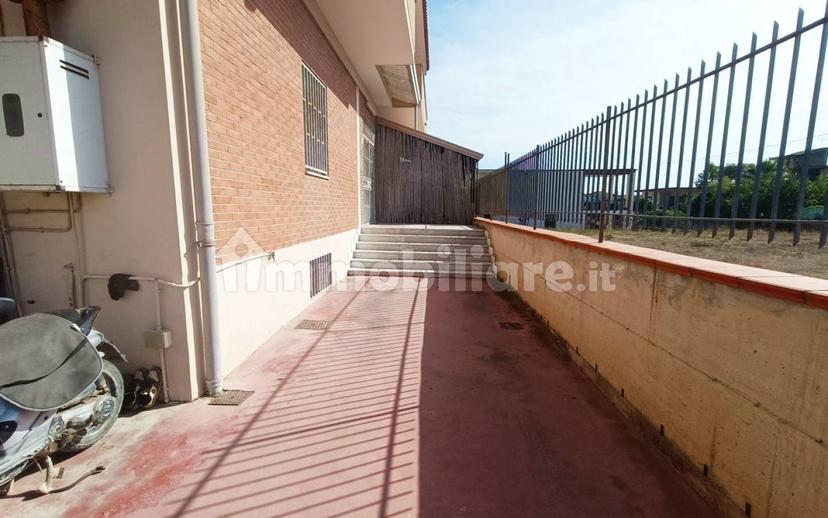 Trilocale Strada Statale Domiziana, Baia Verde, Castel Volturno — foto 6 di 16
