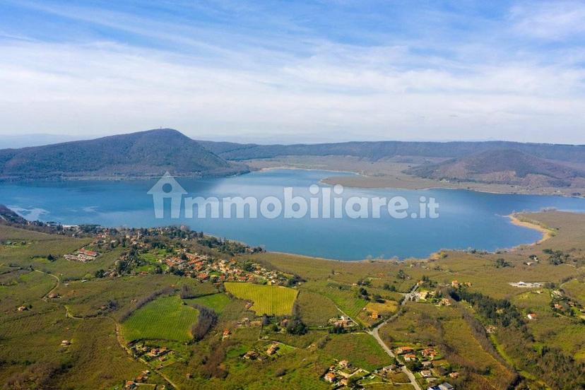 Villa a schiera 3 locali, buono stato, Punta Del Lago, Ronciglione — foto 7 di 22
