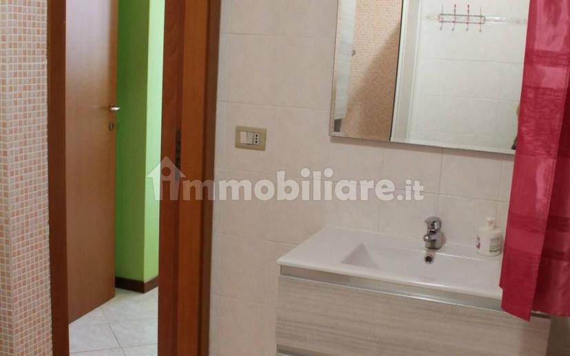 Quadrilocale via Paolo Volponi 32, Centro, Fermignano — foto 15 di 26