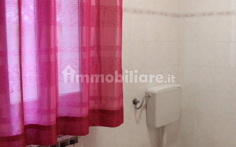 Quadrilocale via Paolo Volponi 32, Centro, Fermignano — foto 19 di 26