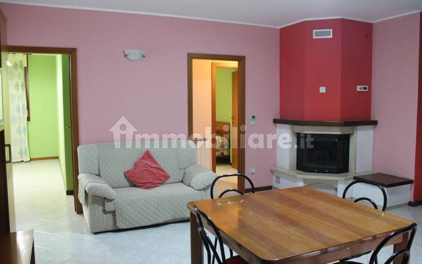 Quadrilocale via Paolo Volponi 32, Centro, Fermignano — foto 22 di 26