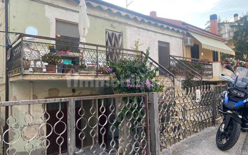 Terratetto unifamiliare Casoli Di Atri-via Borgonuovo 30, Casoli, Atri — foto 6 di 33