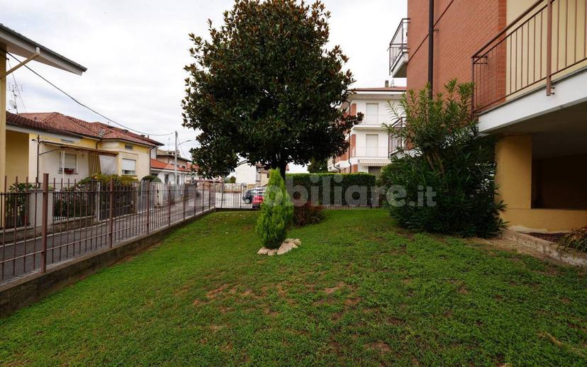 Trilocale via Alessandro Volta 2, Centro, Crescentino — foto 32 di 46