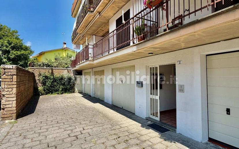 Appartamento via Antonio Gramsci 2, Centro, Sutri — foto 8 di 20