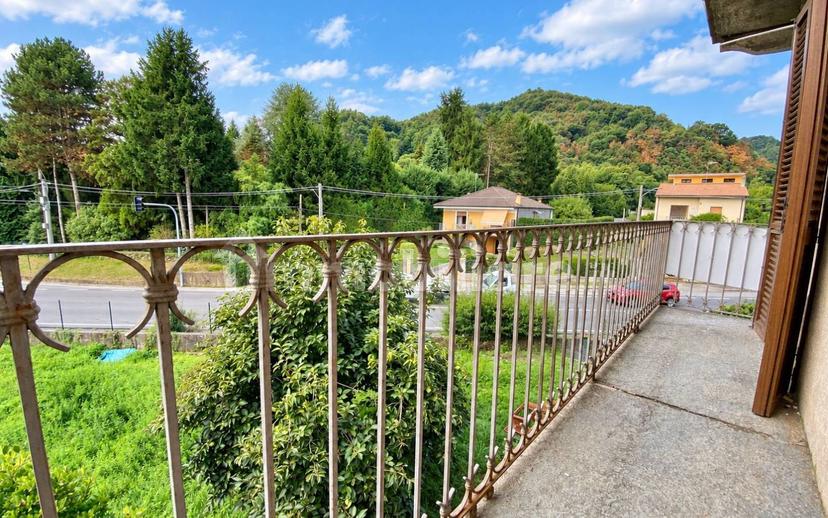 Bilocale ottimo stato, primo piano, Centro, Serravalle Sesia — foto 3 di 17