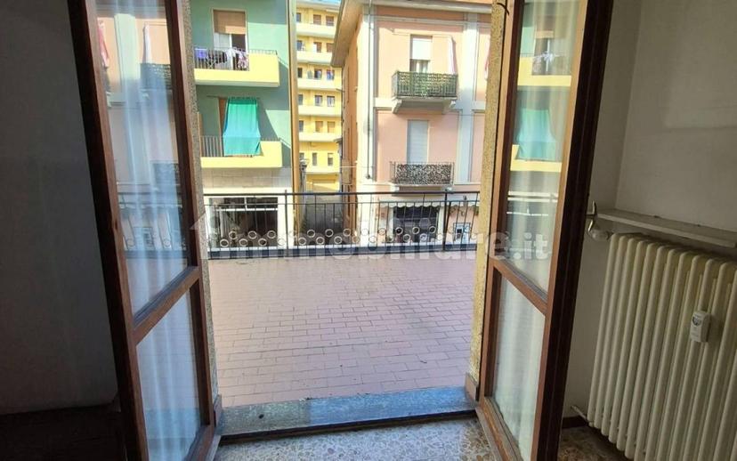 Bilocale via Combattenti d'Italia, Centro, Borgosesia — foto 6 di 25