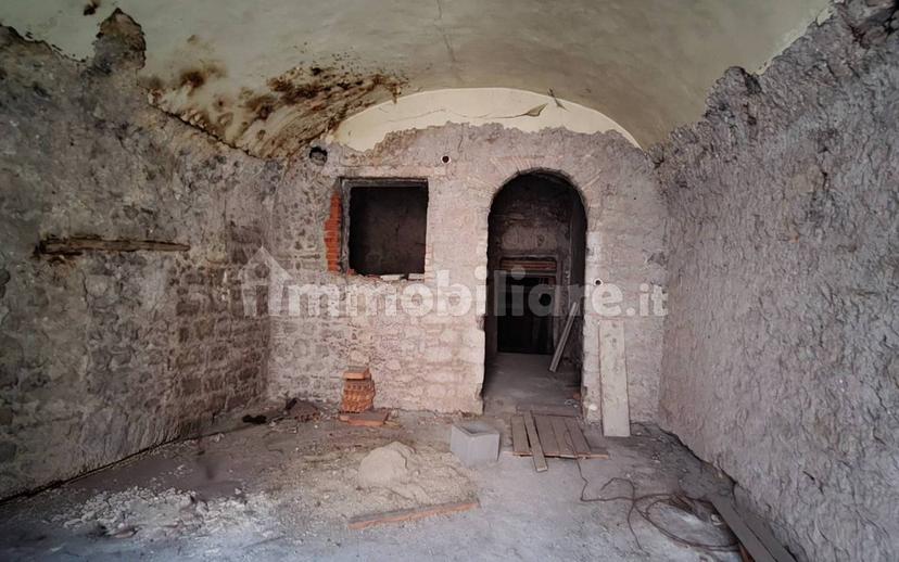 Loft via Plebiscito, Centro, Ronciglione — foto 4 di 13