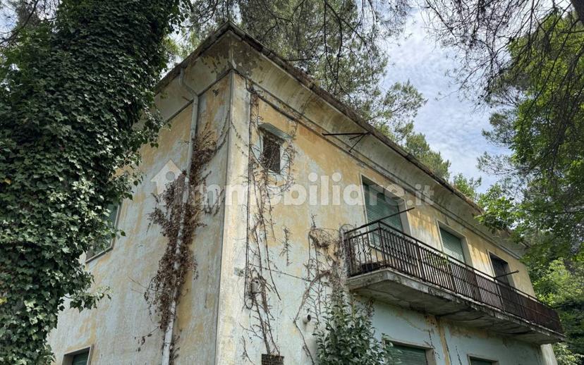 Terratetto unifamiliare via Poliseo De Angelis 53, Centro, Montorio al Vomano — foto 5 di 5