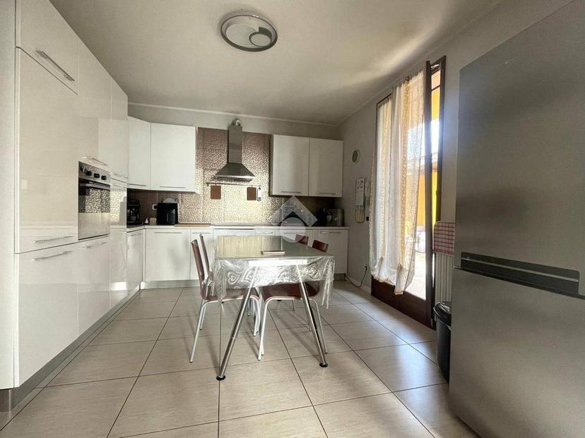 Villa a schiera via Mussi, Quintano — foto 2 di 23