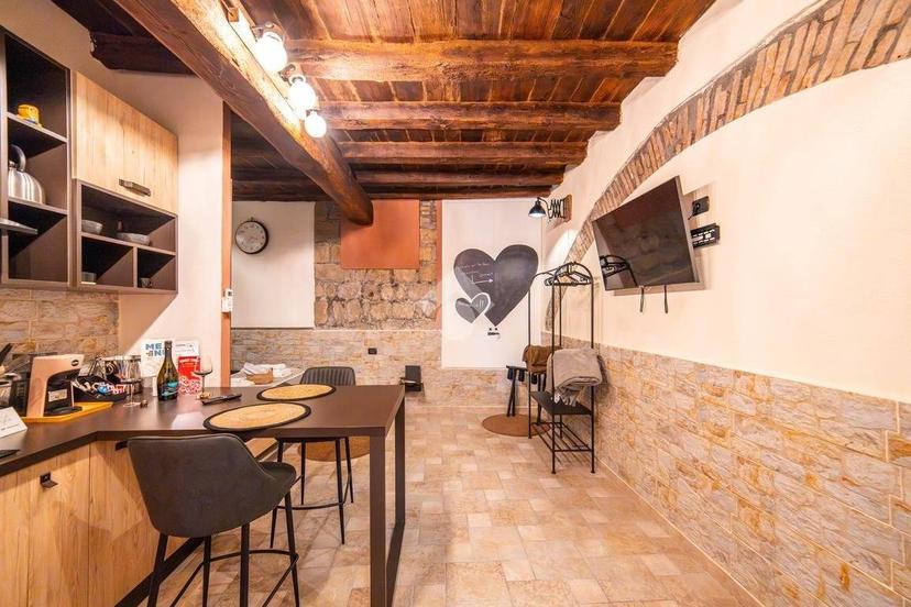 Monolocale via calabresi 4, Sacrario - Piazza della Rocca, Viterbo — foto 9 di 26