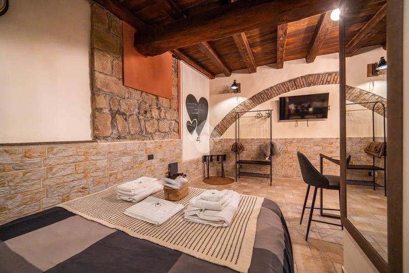 Monolocale via calabresi 4, Sacrario - Piazza della Rocca, Viterbo — foto 24 di 26