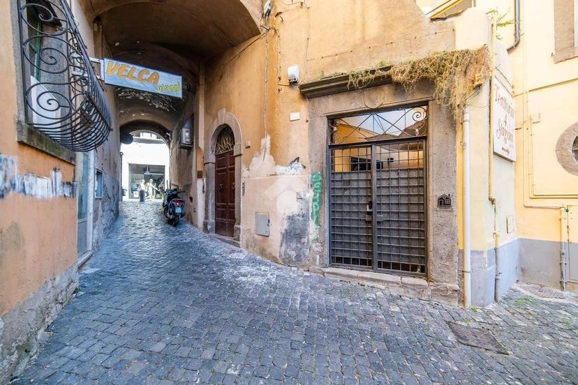 Monolocale via calabresi 4, Sacrario - Piazza della Rocca, Viterbo — foto 6 di 26