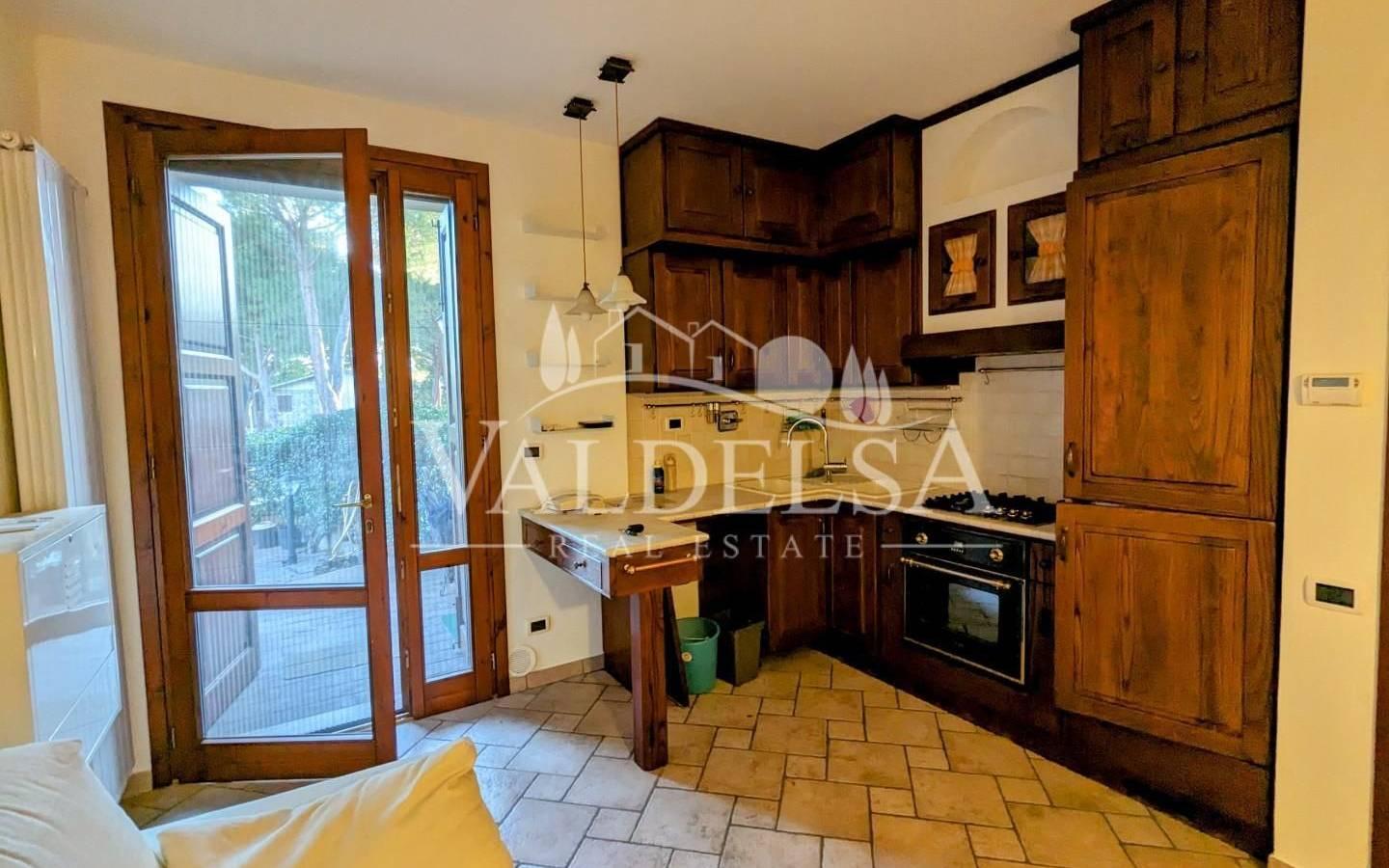 Trilocale via delle Pancole,  53036, Centro, Poggibonsi