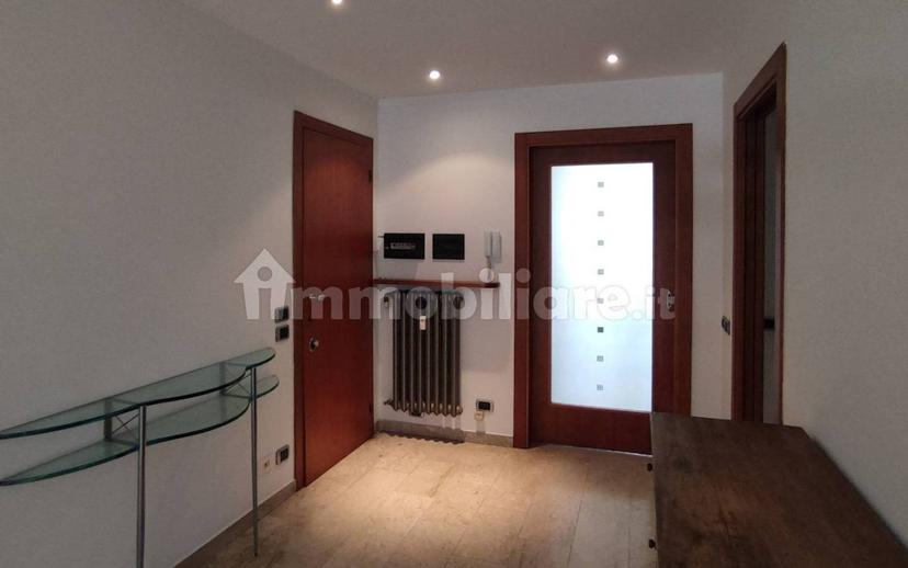 Trilocale via Cesare Miola, Saronno — foto 22 di 51
