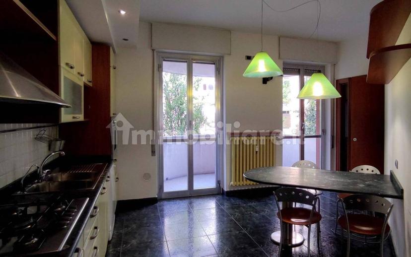 Trilocale via Cesare Miola, Saronno — foto 18 di 51