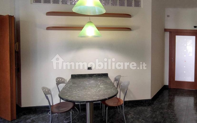 Trilocale via Cesare Miola, Saronno — foto 2 di 51