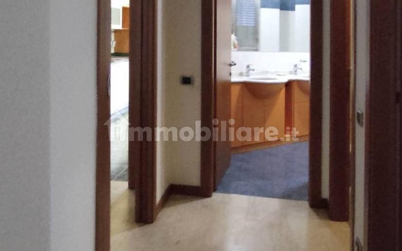 Trilocale via Cesare Miola, Saronno — foto 15 di 51
