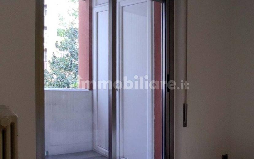 Trilocale via Cesare Miola, Saronno — foto 30 di 51