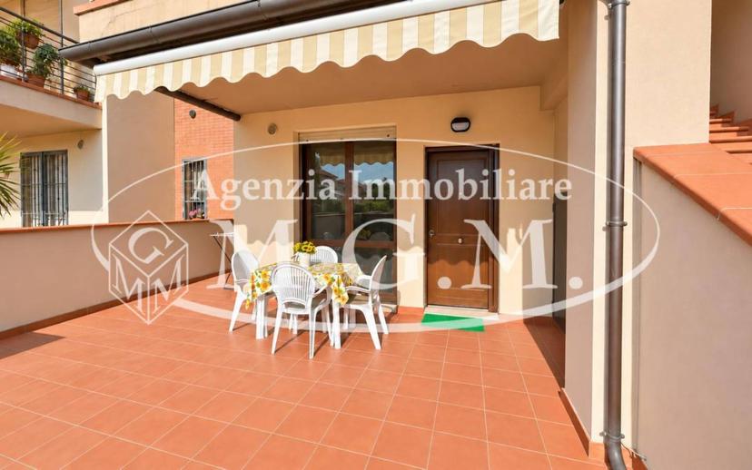 Trilocale piazza Lorenzo Bernini,  2, Centro, Santa Croce sull'Arno — foto 2 di 35