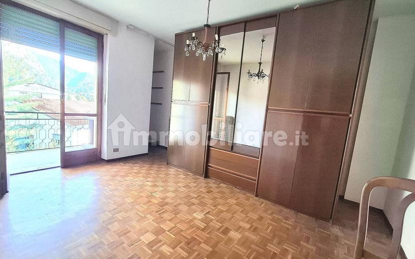 Trilocale viale Cesare Battisti 97, Centro, Varallo — foto 3 di 21