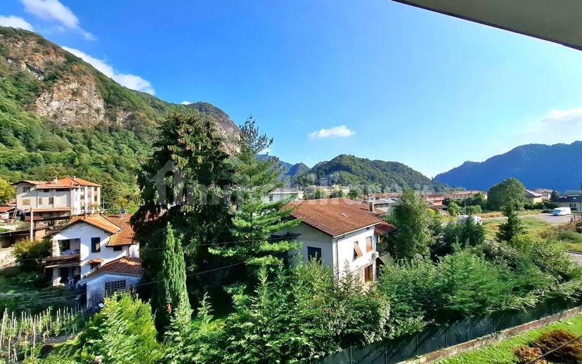 Trilocale viale Cesare Battisti 97, Centro, Varallo — foto 6 di 21