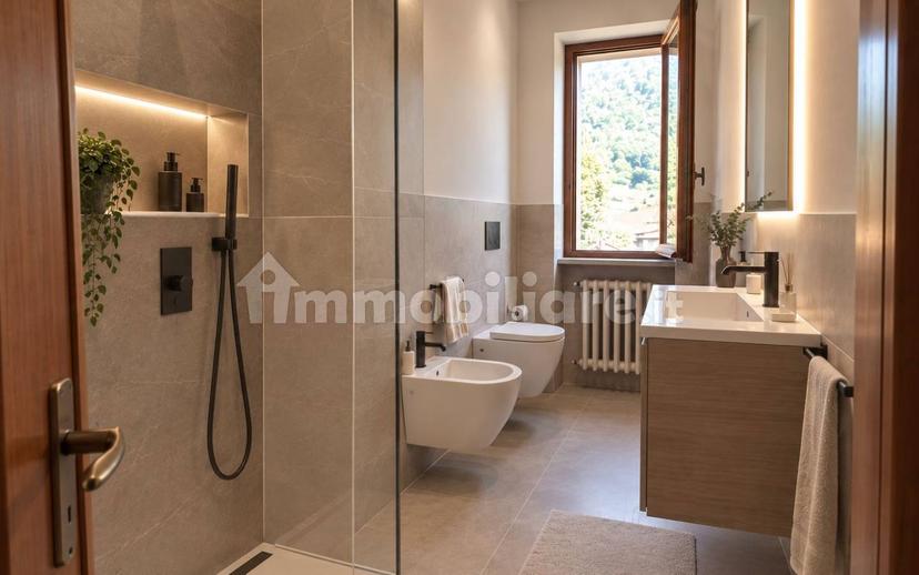 Trilocale viale Cesare Battisti 97, Centro, Varallo — foto 14 di 21