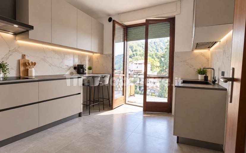 Trilocale viale Cesare Battisti 97, Centro, Varallo — foto 20 di 21