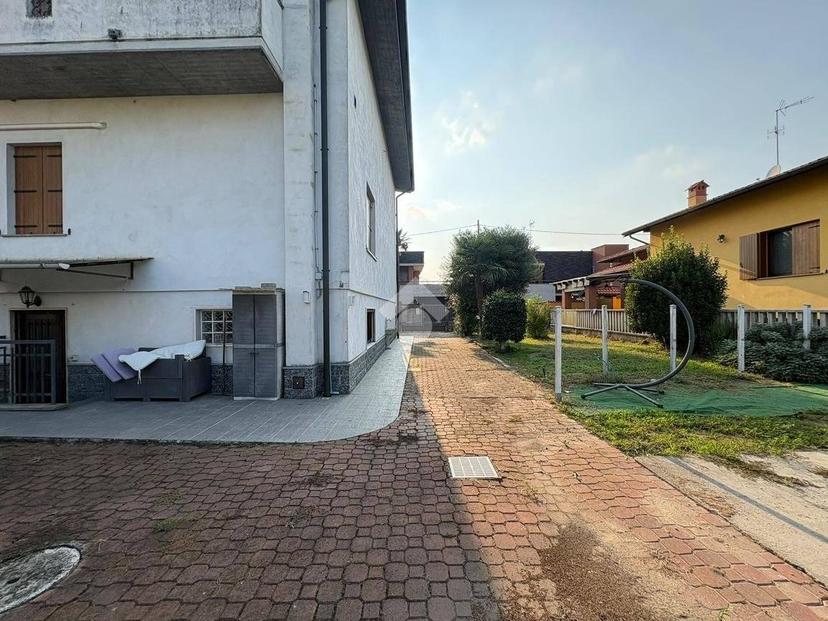Villa bifamiliare via Generale Govone 3, Corso Torino, Vigevano — foto 23 di 24