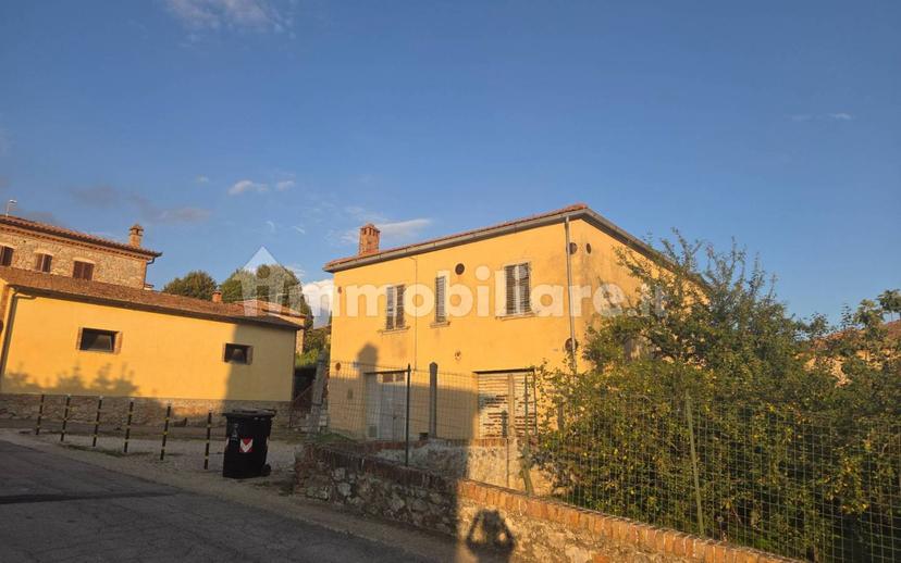 Villa unifamiliare via della Madonnina, Montefollonico, Torrita di Siena — foto 2 di 33