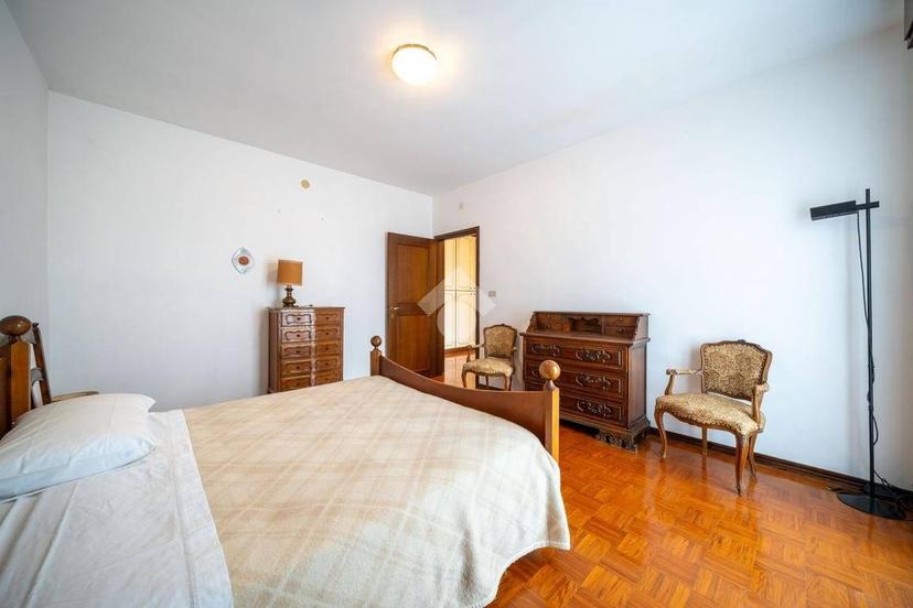 Villa bifamiliare Porz. Bifamiliare via Castel Montorio 31, Montorio, Verona — foto 22 di 40