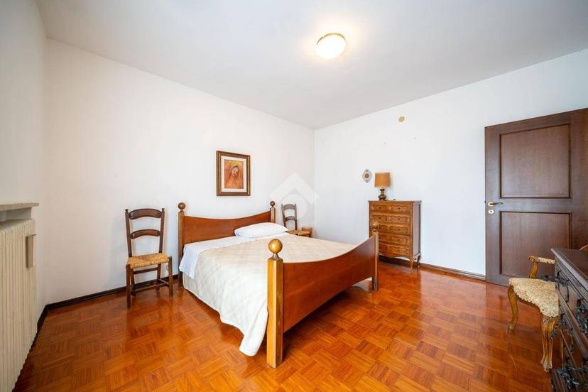 Villa bifamiliare Porz. Bifamiliare via Castel Montorio 31, Montorio, Verona — foto 6 di 40