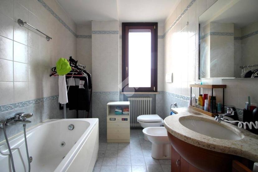 Trilocale via Carlo Armellini 45, Centro Urbano, Cesena — foto 8 di 14