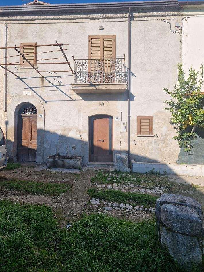 Casa indipendente in Via Pantano, Benevento