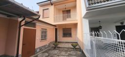 Casa indipendente, Villata