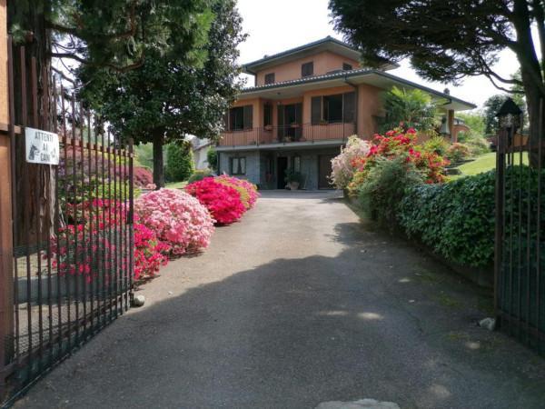 Villa in Via Roma, Cadrezzate con Osmate
