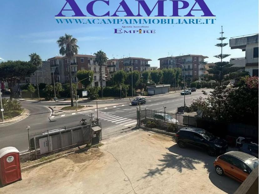 Trilocale in vendita, Via Domitiana, Giugliano In Campania