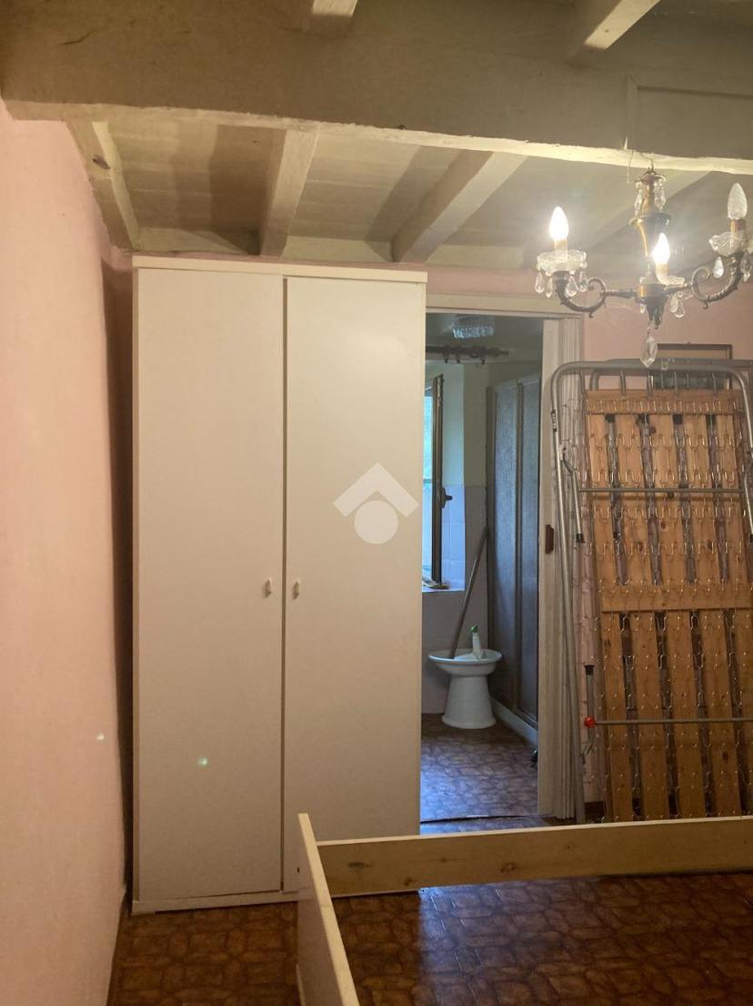 Casa indipendente in vendita, Località Pinardi 84, Varano De' Melegari — foto 2 di 25