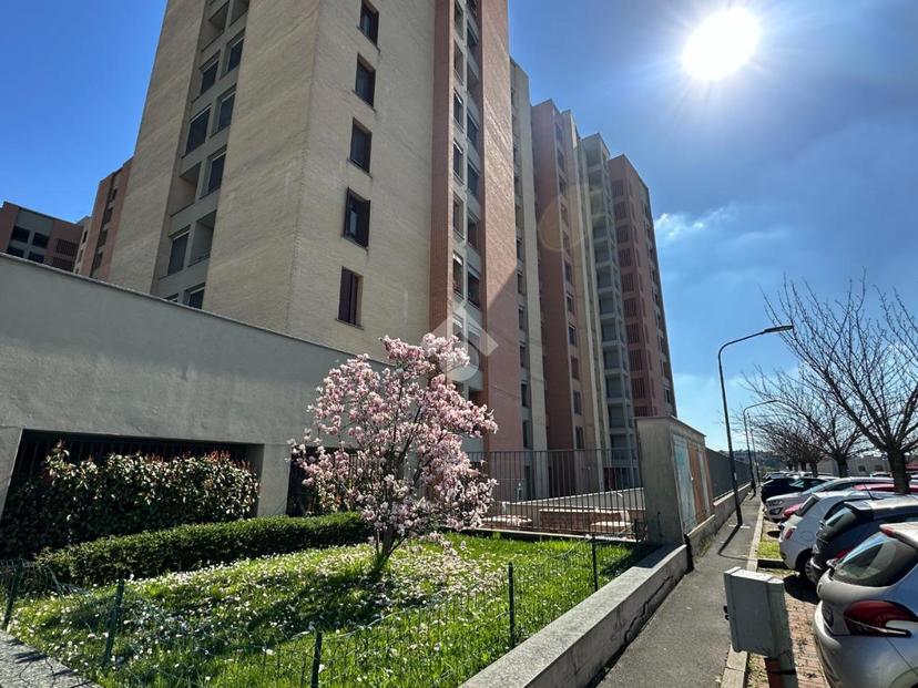 Trilocale in Via Roberto Tremelloni 42, Milano