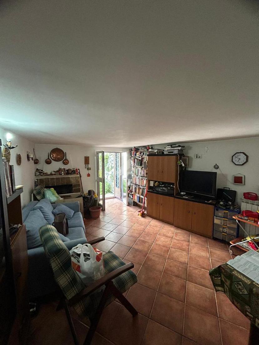 Trilocale in Via della Rocca 25, Olevano Romano — foto 9 di 11