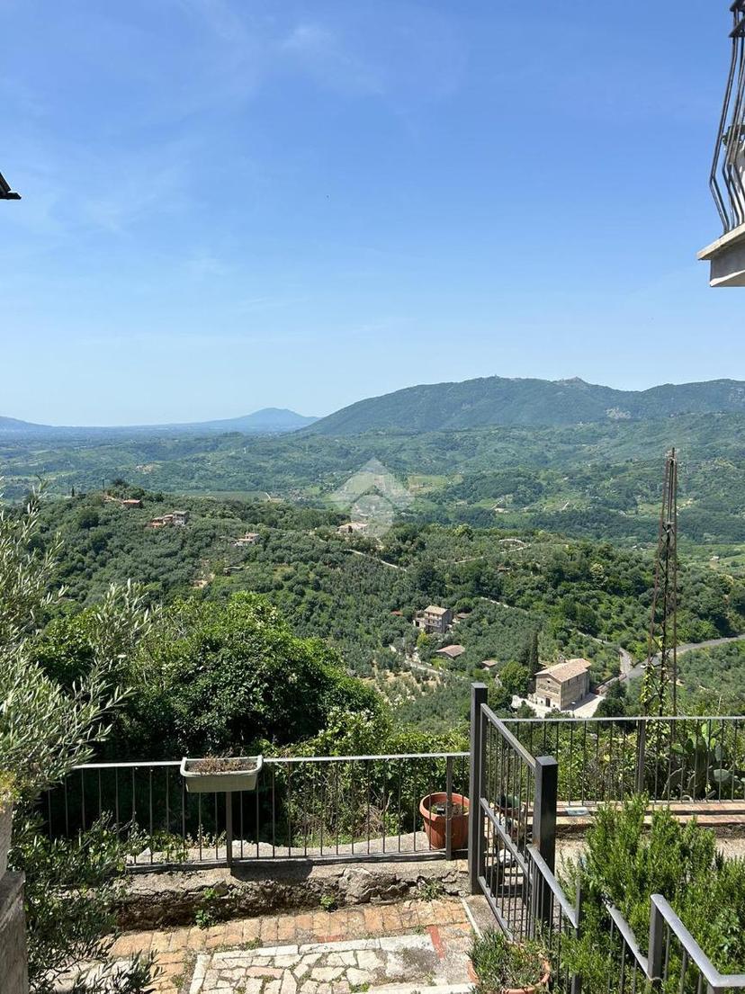 Trilocale in Via della Rocca 25, Olevano Romano — foto 6 di 11