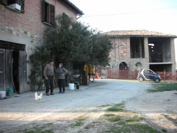Rustico in Via Castello, Monte San Pietro