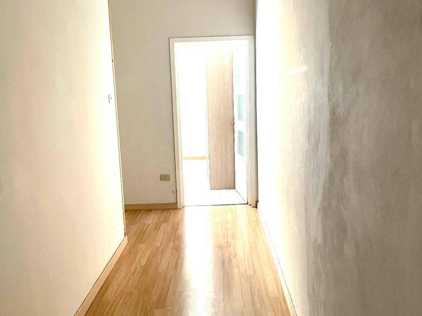 Trilocale in vendita, Piazza Farinata degli Uberti, Empoli