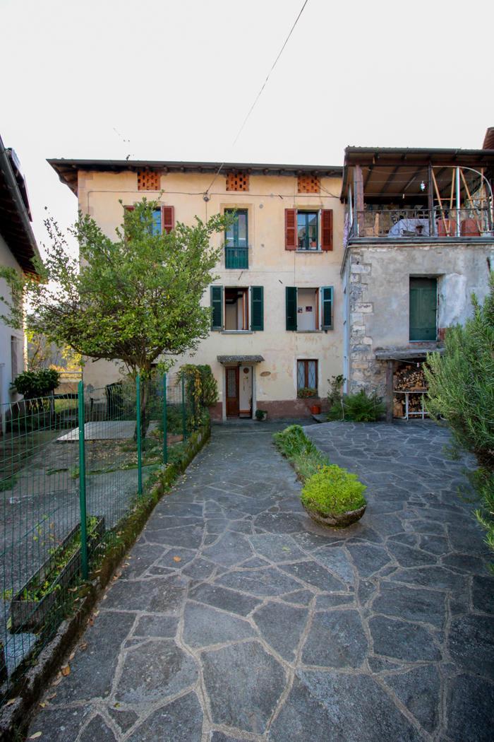 Casa indipendente in Via Verdi  8, Alta Valle Intelvi