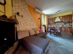 Appartamento in Piazza Umberto I 22, Civitaquana