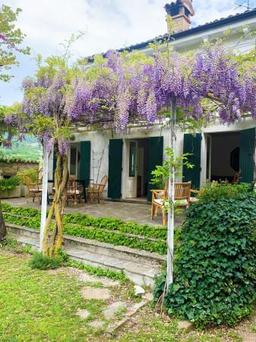 Casale in Località Pradaglia, Pianello Val Tidone