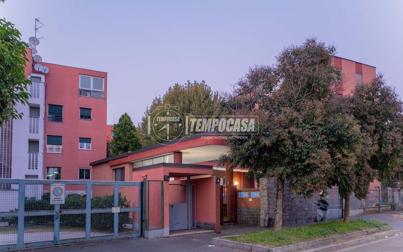Trilocale in Via Cogne 7, Milano