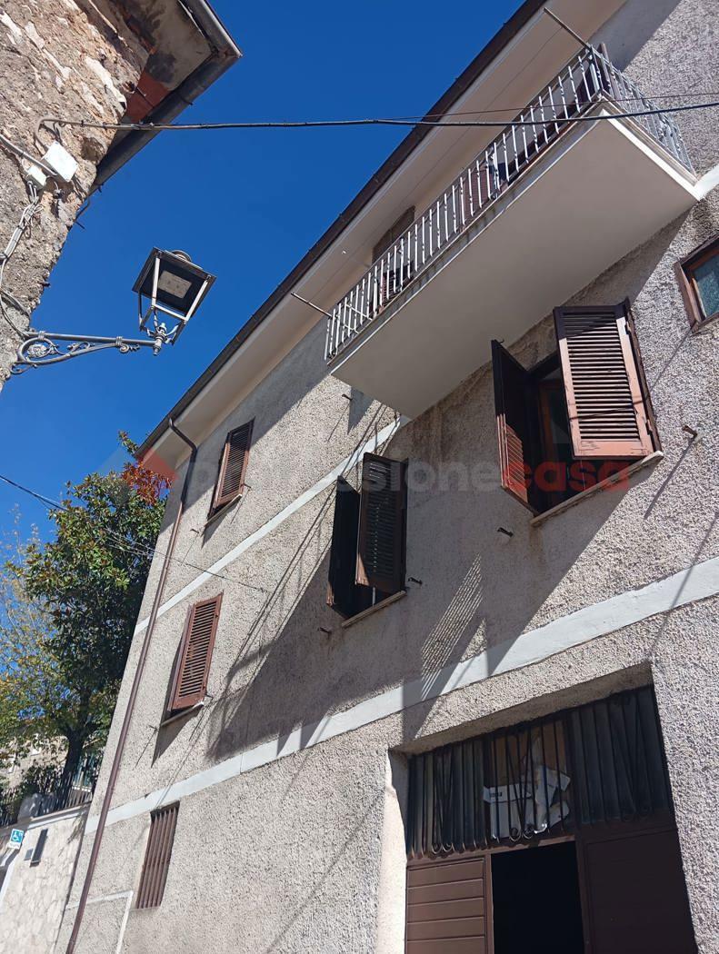 Casa indipendente in Via Garibaldi 45, Marano Equo