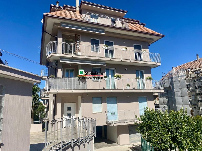 Quadrilocale in Via Montenero 10, San Benedetto del Tronto